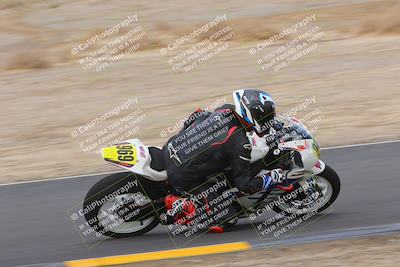 media/Sep-11-2022-SoCal Trackdays (Sun) [[81b7e951af]]/Turn 9 Inside (910am)/